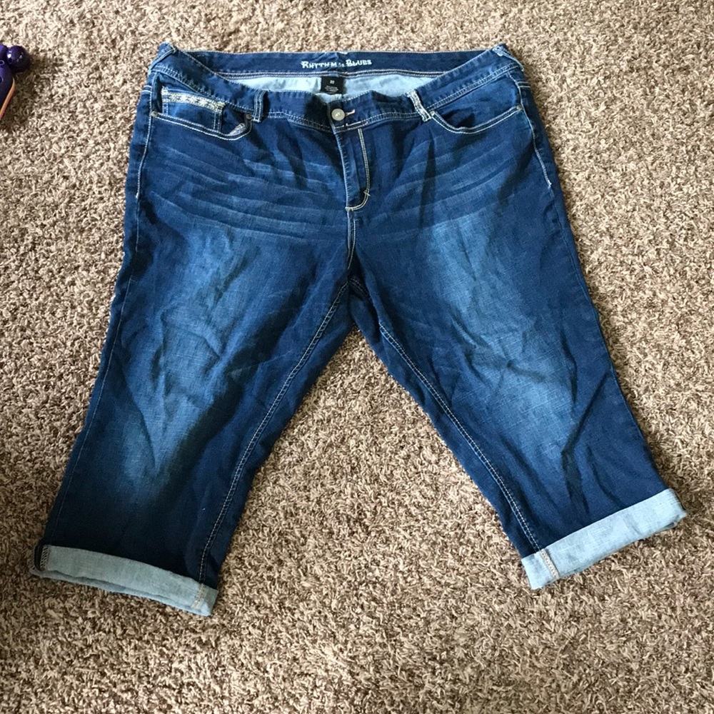 Capri pants - Picture 2 of 5